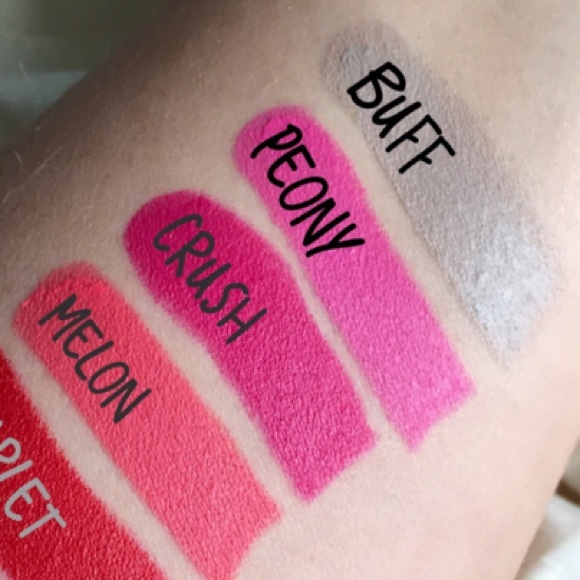 🎉5/25$  HIKARI Lipstick in Peony (pink) full size - Picture 5 of 5